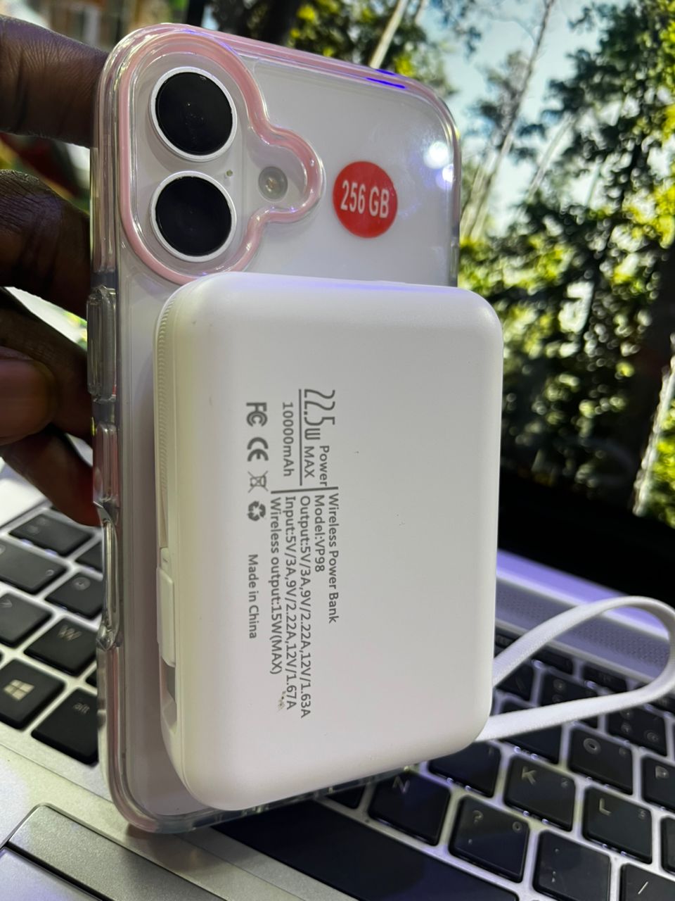 MINI POWER BANK MAGNÉTIQUE QI - 10000MAH - CHARGEUR SANS FIL